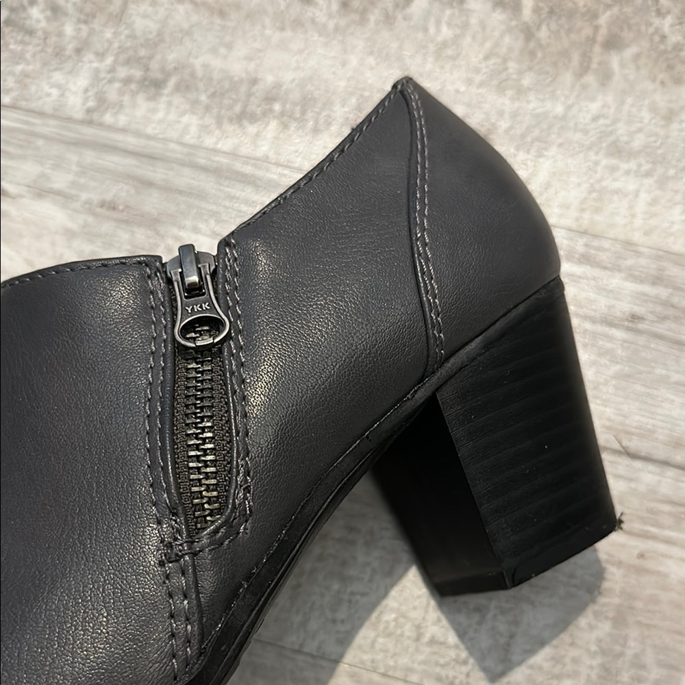 G. H. Bass Tiana charcoal gray heeled bootie Shoes with zipper size 10 - Picture 3 of 13